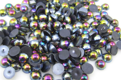 400 Stück Halb-Perlen 4 mm, colors