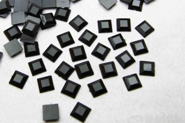 20 x Acryl-Rhinestones 4 x 4 mm, schwarz