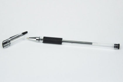 Kugelschreiber mit Rollerball-Mine schwarz 148mm, 0.5mm dicke, Gel