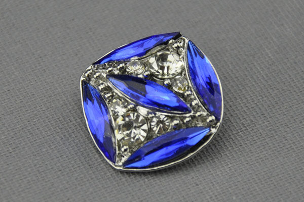 Charm Button für Armbänder und Ketten, mit blauen und klaren Kristallen