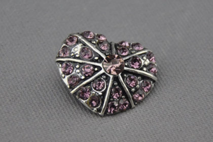 Charm Button für Armbänder und Ketten, Herz mit violetten Kristallen