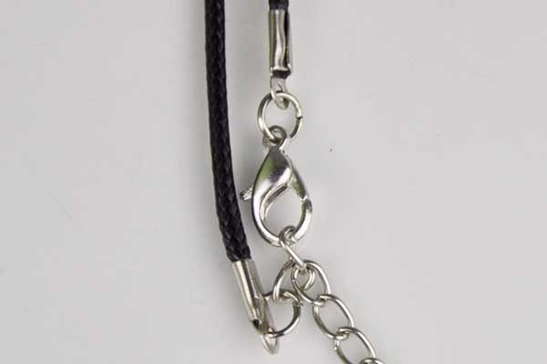 Kautschuk-Halskette mit Verschluss und 6 Glas-Beads 14 mm