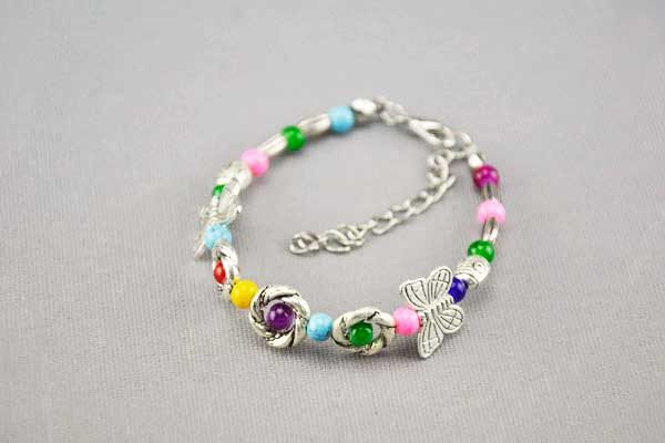 Armband 16 - 20cm mit vielen Beads und Perlen in verschiedenen Farben