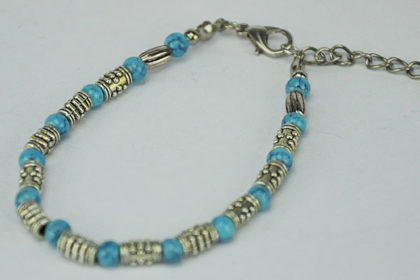 Armband 16 - 20cm mit vielen Beads und türkisen Perlen