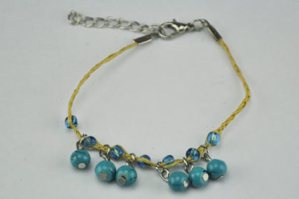 Schnur-Armband 17 - 21cm mit türkisen Beads und blauen Kristallen