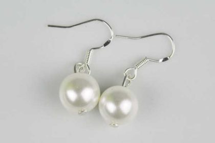 1 Paar Perlen-Ohrringe 10mm, weiss
