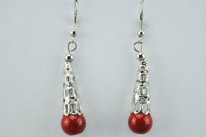 1 Paar Ohranhänger mit roten Perlen