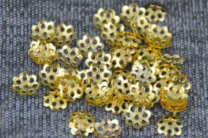 10 Stück Perlenende goldfarben, 1 x 6 mm