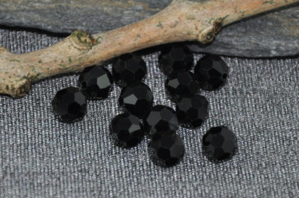 Swarovski Kristall 8 x 8 mm, schwarz