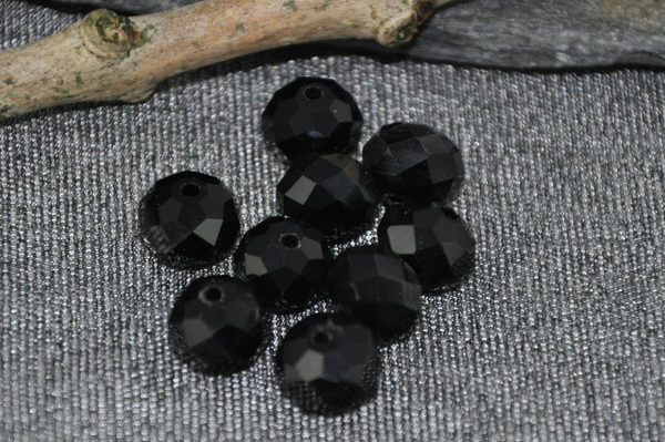 2 Stück Kristall 10 x 8 mm, schwarz
