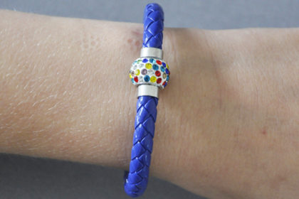 Shamballa Armband mit farbigen Kristallen, dunkelblau